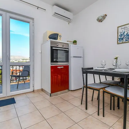 Apartment Mara *