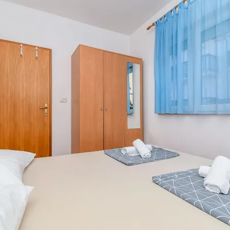 Apartment Mara Trogir
