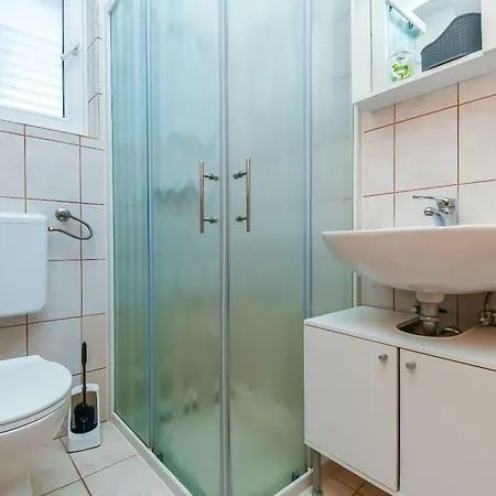 Apartment Apartment Mara Trogir