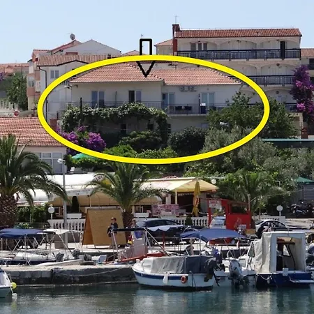 Διαμέρισμα Mara *