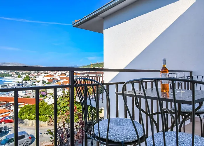 Mara * Τρογκίρ