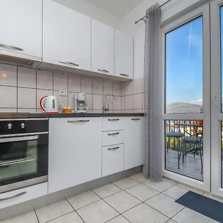 Mara Apartamento Trogir