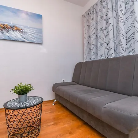 Apartment Apartment Mara Trogir