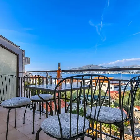 Апартаменты Apartment Mara *